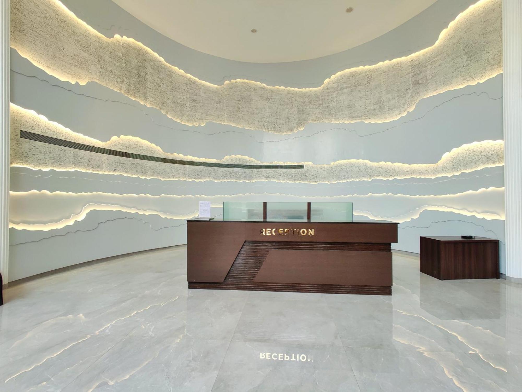 Golden Chariot Hotel Daman Exterior photo